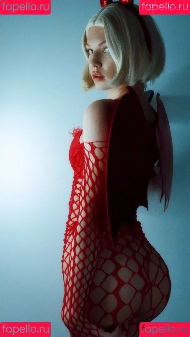 SOLYASMR / Soly ASMR / soly.asmr / solyyy.asmr Onlyfans Photo Gallery 