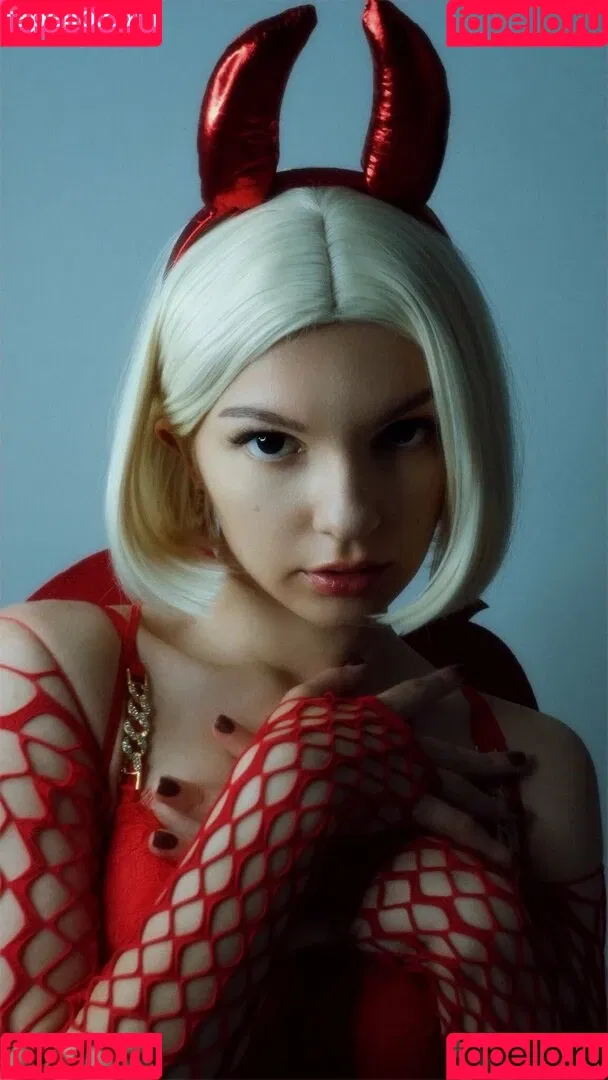 SOLYASMR / Soly ASMR / soly.asmr / solyyy.asmr Onlyfans Photo Gallery 