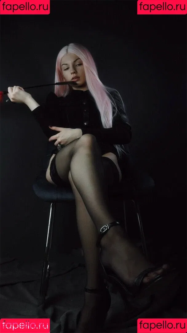 SOLYASMR / Soly ASMR / soly.asmr / solyyy.asmr Onlyfans Photo Gallery 