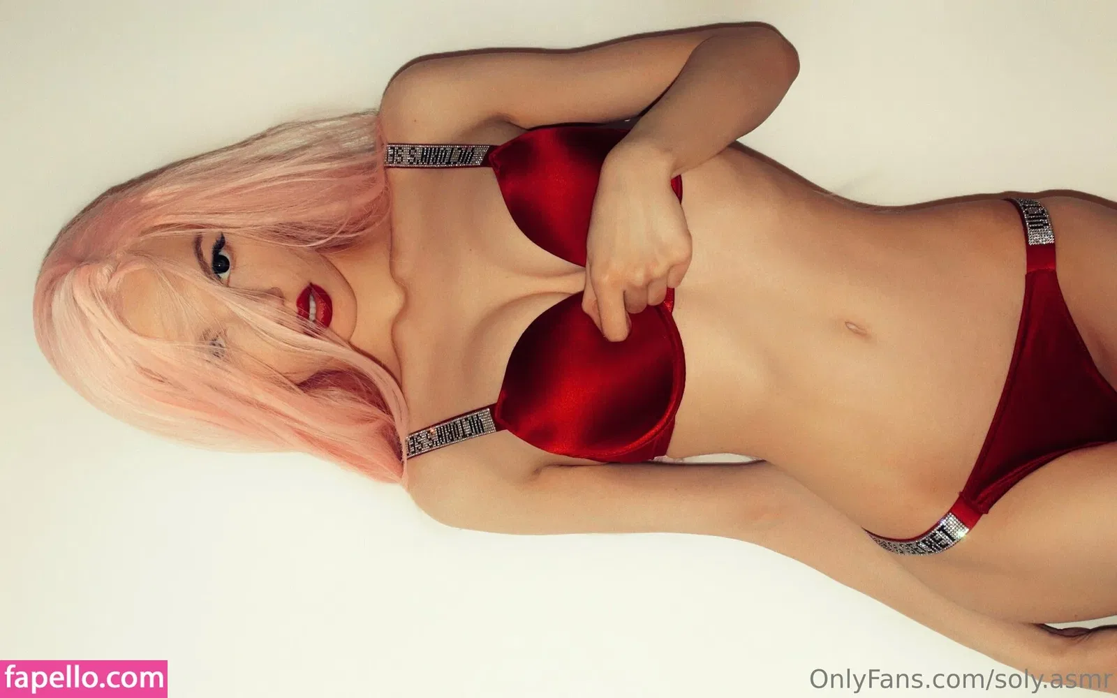 SOLYASMR / Soly ASMR / soly.asmr / solyyy.asmr Onlyfans Photo Gallery 