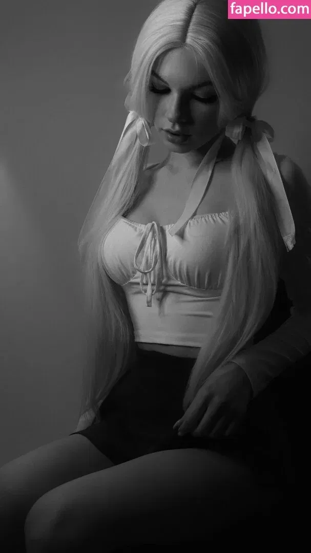 SOLYASMR / Soly ASMR / soly.asmr / solyyy.asmr Onlyfans Photo Gallery 