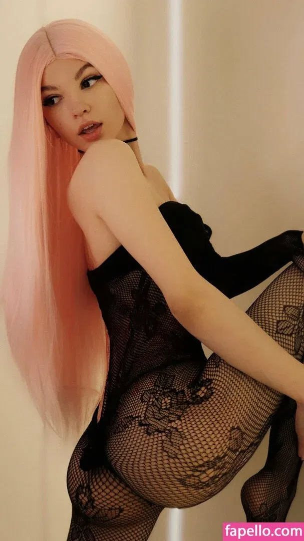 SOLYASMR / Soly ASMR / soly.asmr / solyyy.asmr Onlyfans Photo Gallery 