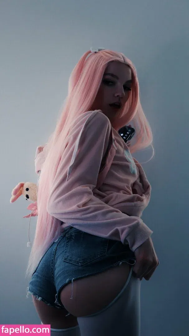 SOLYASMR / Soly ASMR / soly.asmr / solyyy.asmr Onlyfans Photo Gallery 