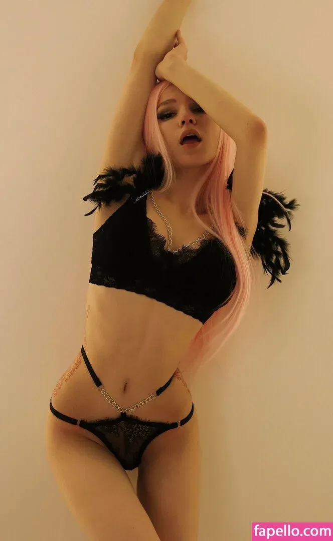 SOLYASMR / Soly ASMR / soly.asmr / solyyy.asmr Onlyfans Photo Gallery 