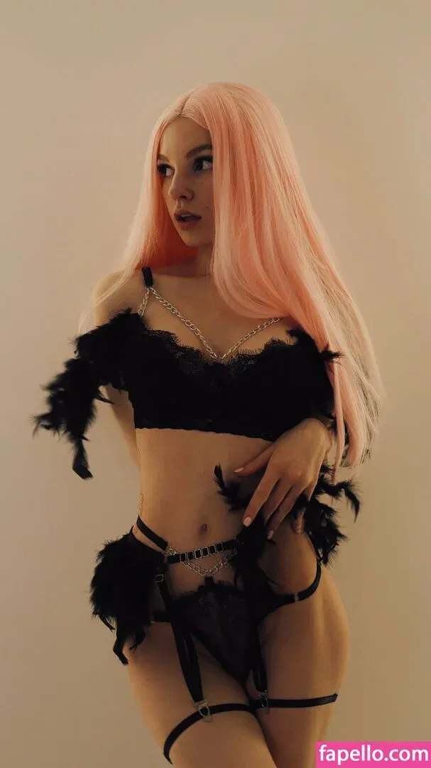 SOLYASMR / Soly ASMR / soly.asmr / solyyy.asmr Onlyfans Photo Gallery 