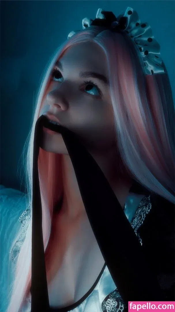 SOLYASMR / Soly ASMR / soly.asmr / solyyy.asmr Onlyfans Photo Gallery 