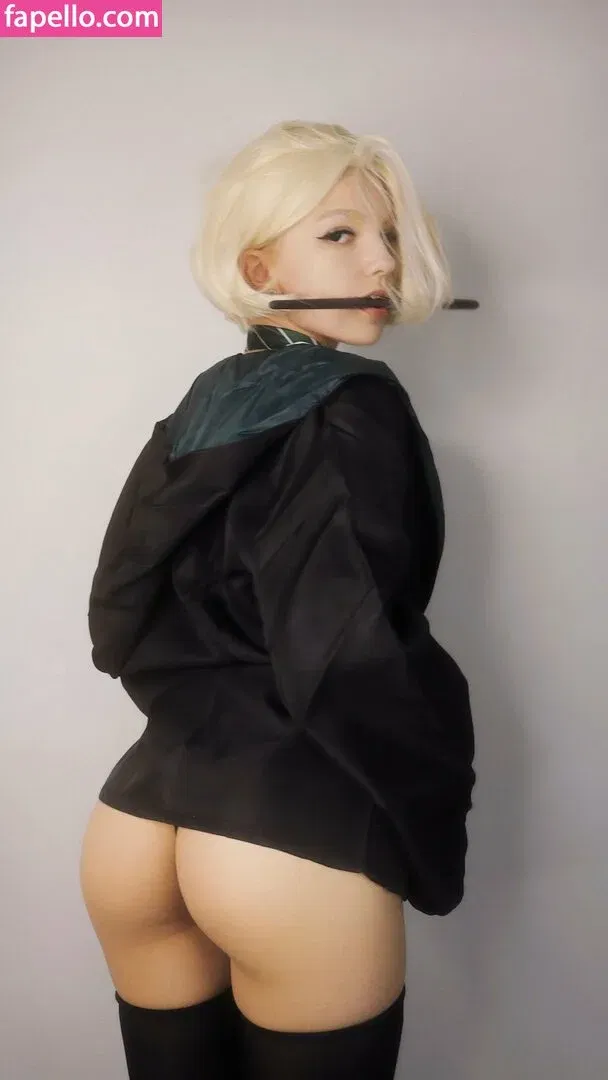 SOLYASMR / Soly ASMR / soly.asmr / solyyy.asmr Onlyfans Photo Gallery 