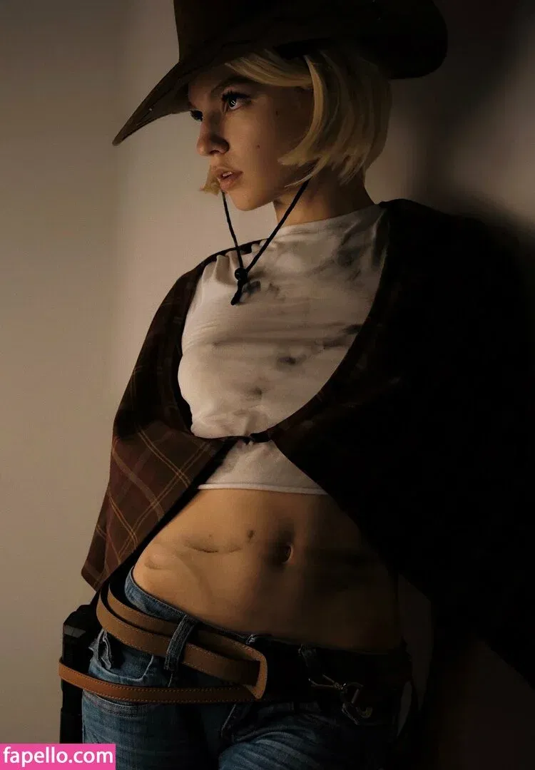 SOLYASMR / Soly ASMR / soly.asmr / solyyy.asmr Onlyfans Photo Gallery 