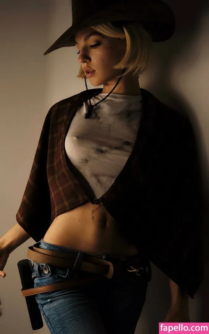 SOLYASMR / Soly ASMR / soly.asmr / solyyy.asmr Onlyfans Photo Gallery 