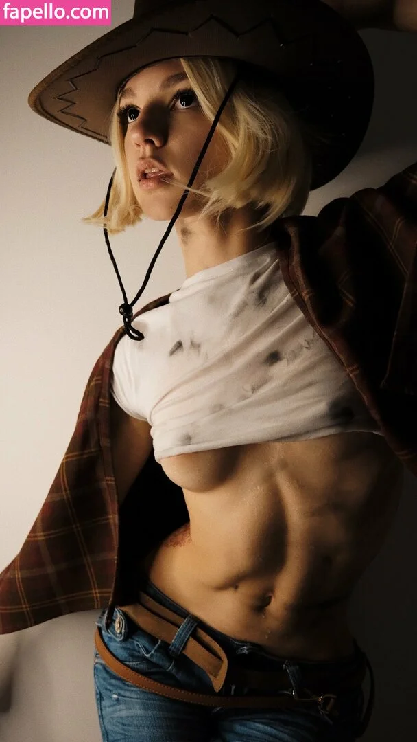 SOLYASMR / Soly ASMR / soly.asmr / solyyy.asmr Onlyfans Photo Gallery 