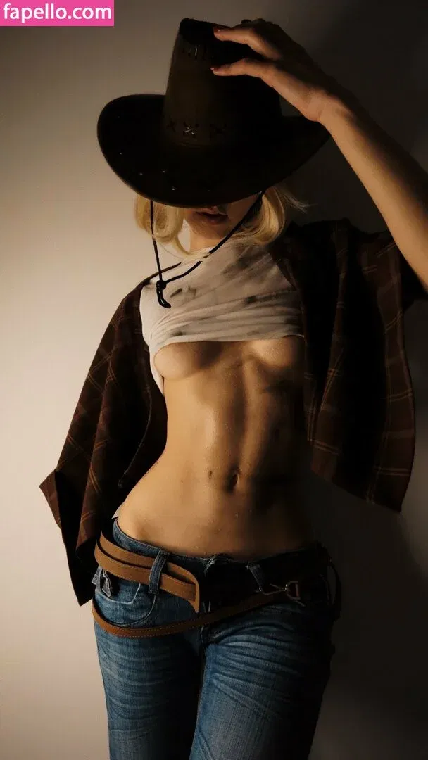 SOLYASMR / Soly ASMR / soly.asmr / solyyy.asmr Onlyfans Photo Gallery 