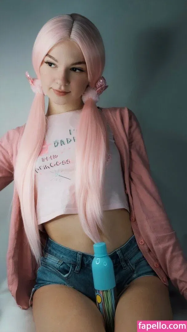 SOLYASMR / Soly ASMR / soly.asmr / solyyy.asmr Onlyfans Photo Gallery 