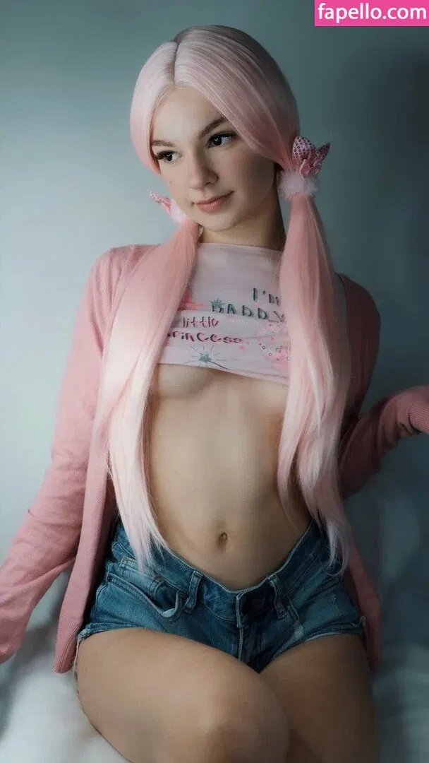 SOLYASMR / Soly ASMR / soly.asmr / solyyy.asmr Onlyfans Photo Gallery 