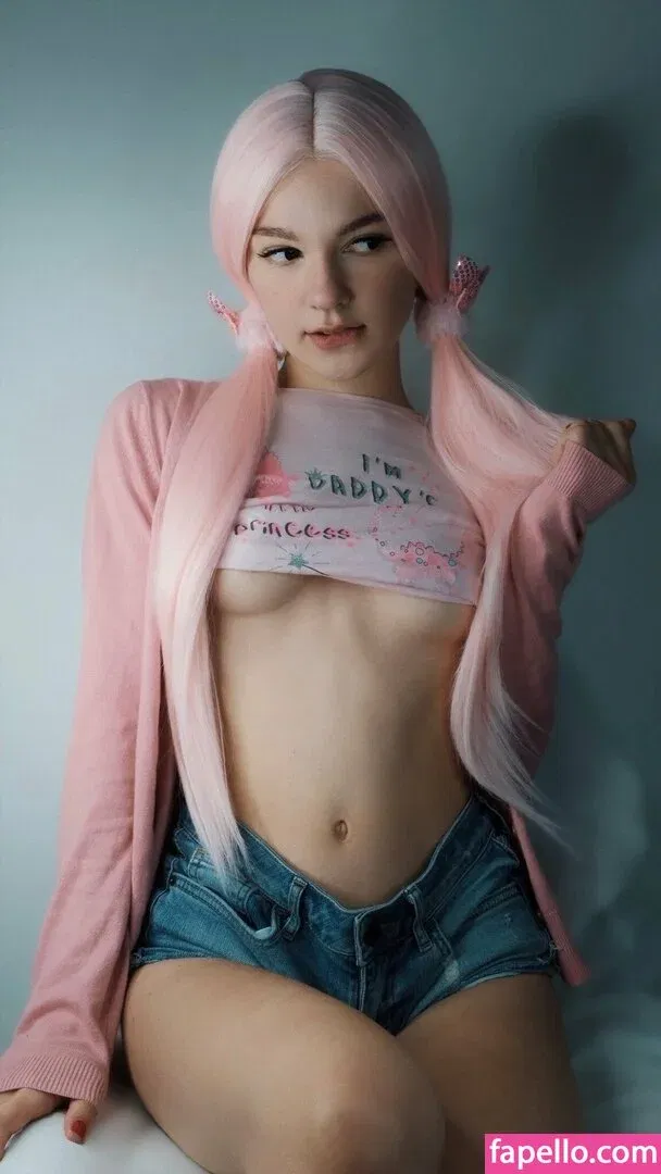 SOLYASMR / Soly ASMR / soly.asmr / solyyy.asmr Onlyfans Photo Gallery 