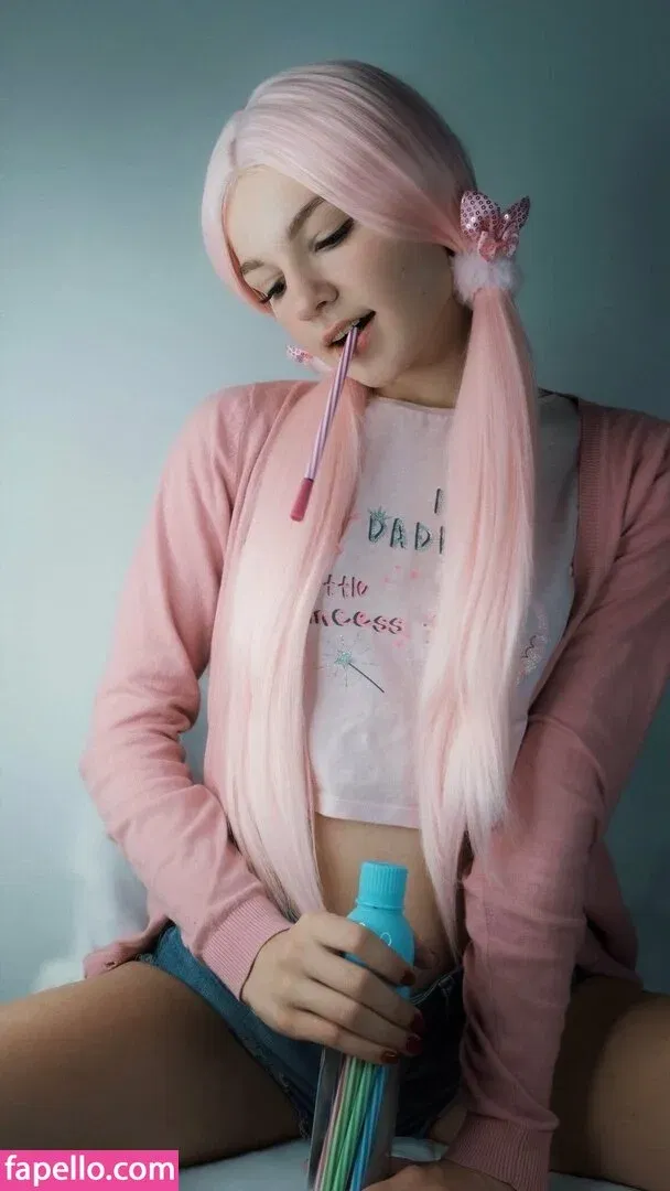 SOLYASMR / Soly ASMR / soly.asmr / solyyy.asmr Onlyfans Photo Gallery 