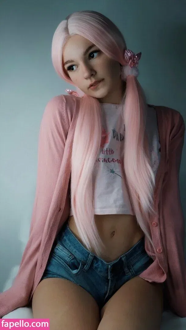 SOLYASMR / Soly ASMR / soly.asmr / solyyy.asmr Onlyfans Photo Gallery 