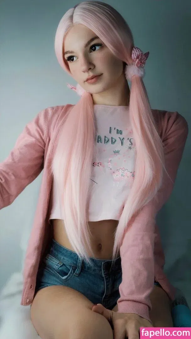 SOLYASMR / Soly ASMR / soly.asmr / solyyy.asmr Onlyfans Photo Gallery 