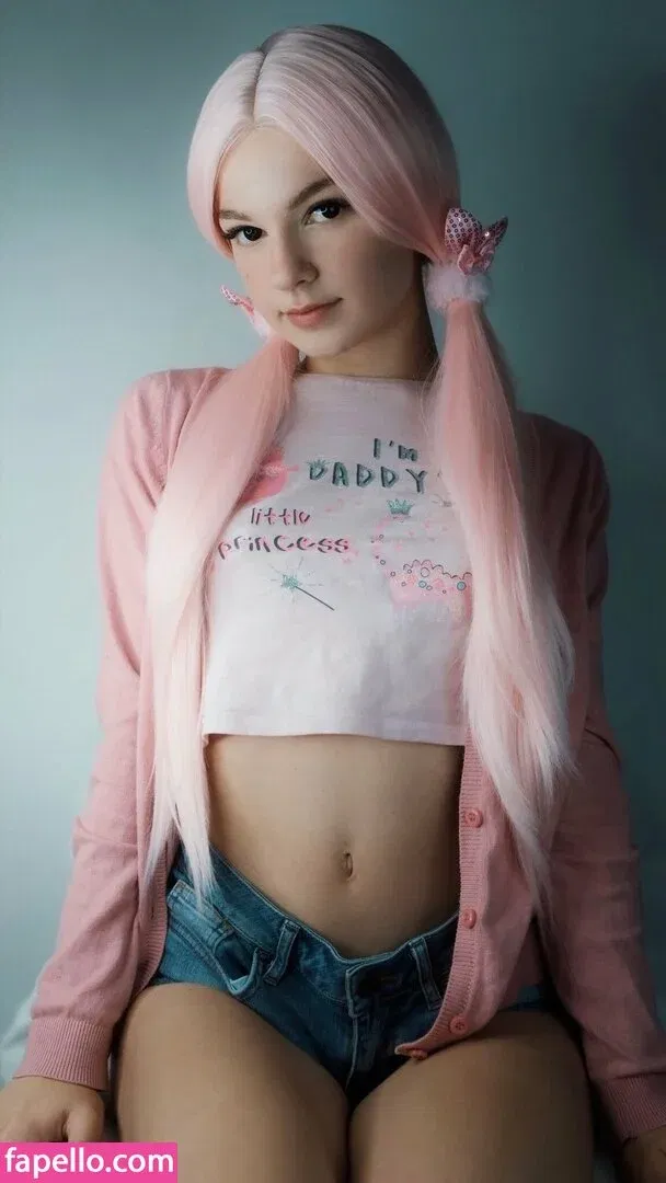 SOLYASMR / Soly ASMR / soly.asmr / solyyy.asmr Onlyfans Photo Gallery 