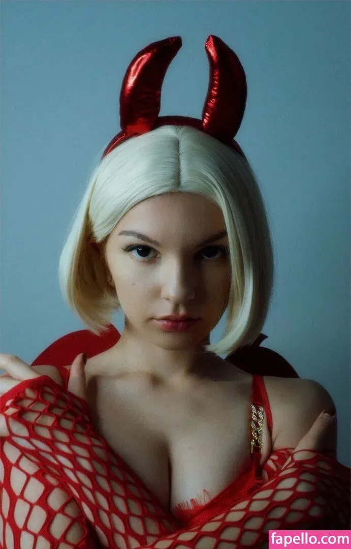 SOLYASMR / Soly ASMR / soly.asmr / solyyy.asmr Onlyfans Photo Gallery 