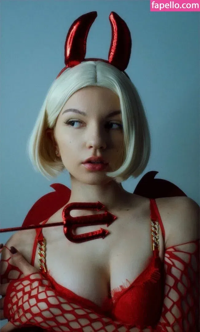 SOLYASMR / Soly ASMR / soly.asmr / solyyy.asmr Onlyfans Photo Gallery 