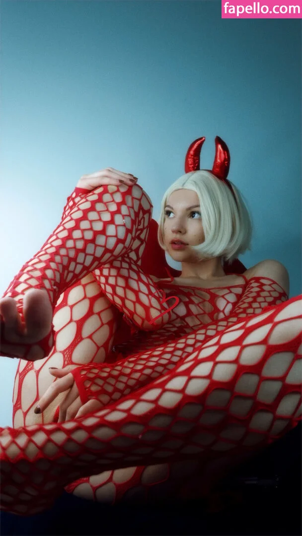 SOLYASMR / Soly ASMR / soly.asmr / solyyy.asmr Onlyfans Photo Gallery 