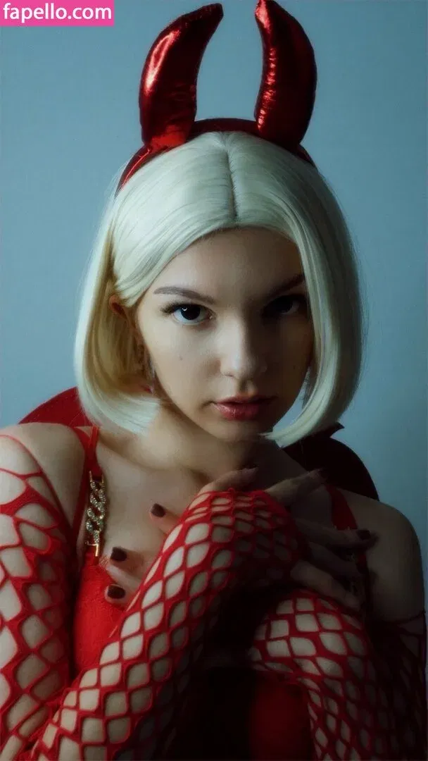 SOLYASMR / Soly ASMR / soly.asmr / solyyy.asmr Onlyfans Photo Gallery 