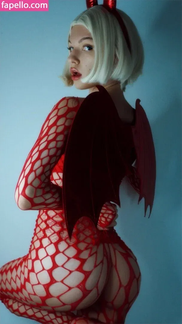 SOLYASMR / Soly ASMR / soly.asmr / solyyy.asmr Onlyfans Photo Gallery 