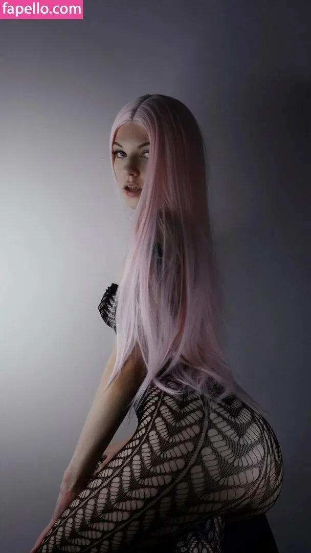 SOLYASMR / Soly ASMR / soly.asmr / solyyy.asmr Onlyfans Photo Gallery 