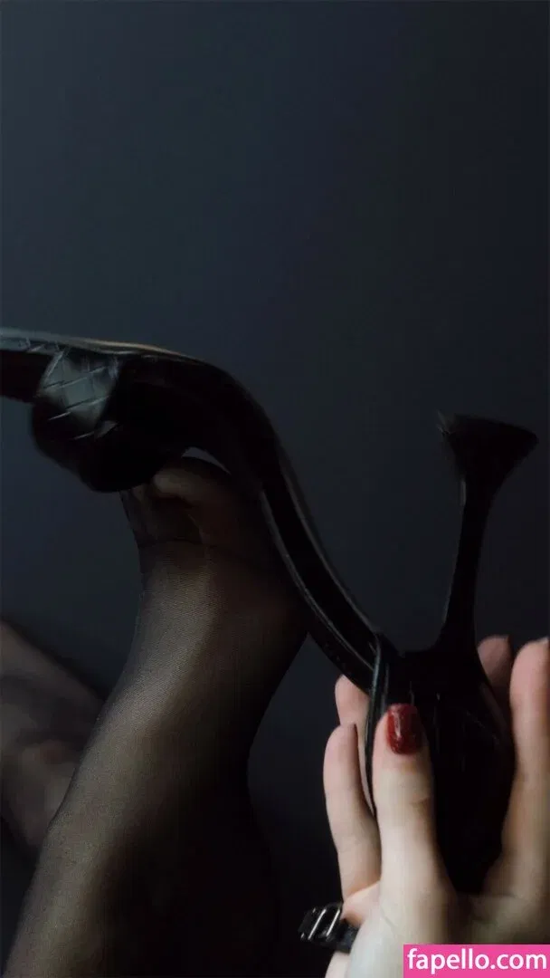 SOLYASMR / Soly ASMR / soly.asmr / solyyy.asmr Onlyfans Photo Gallery 