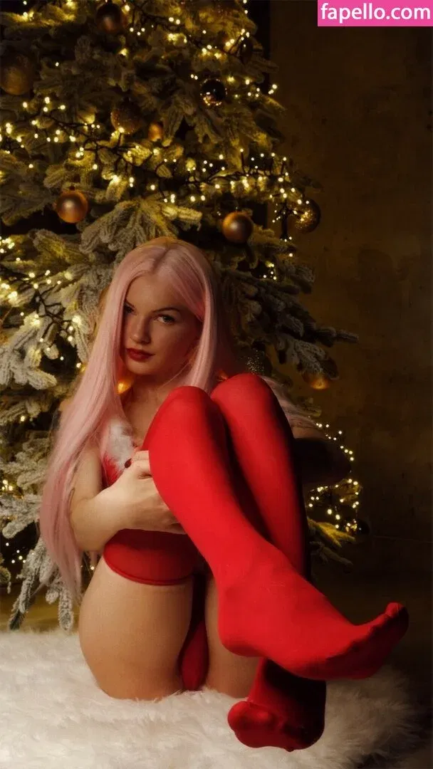 SOLYASMR / Soly ASMR / soly.asmr / solyyy.asmr Onlyfans Photo Gallery 