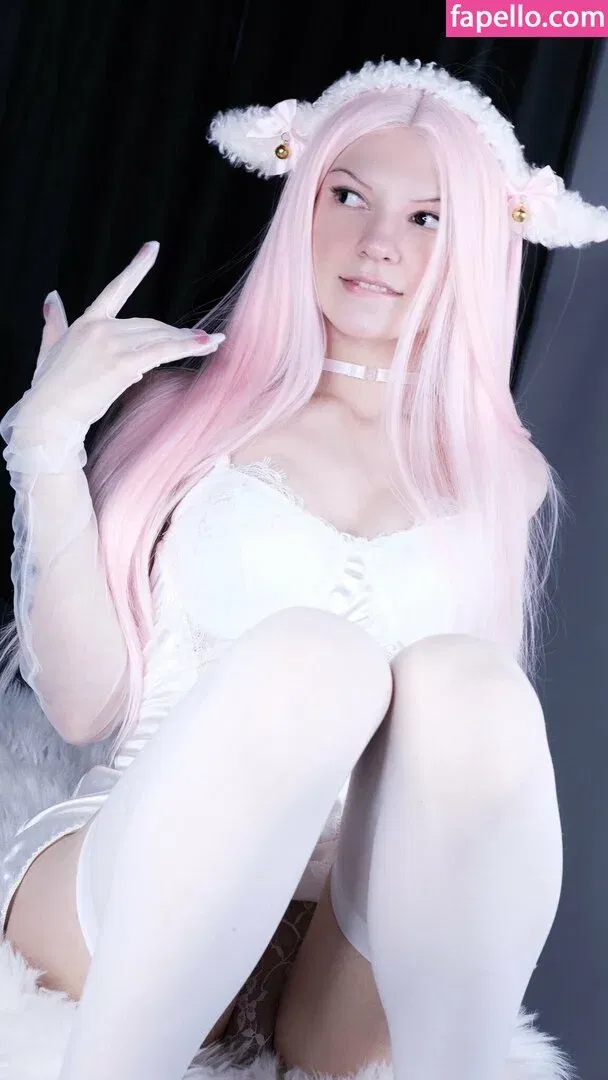 SOLYASMR / Soly ASMR / soly.asmr / solyyy.asmr Onlyfans Photo Gallery 