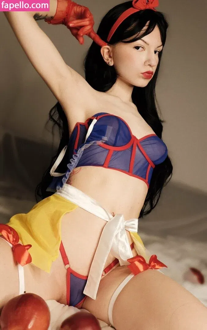 SOLYASMR / Soly ASMR / soly.asmr / solyyy.asmr Onlyfans Photo Gallery 