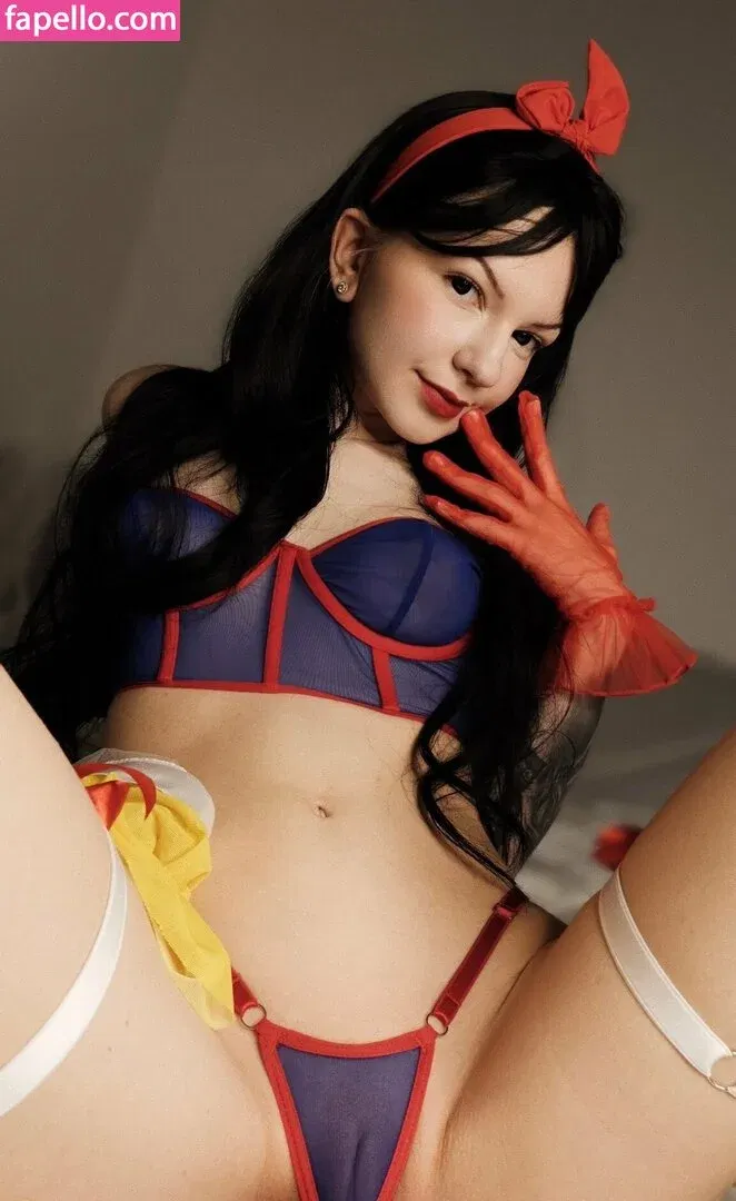 SOLYASMR / Soly ASMR / soly.asmr / solyyy.asmr Onlyfans Photo Gallery 