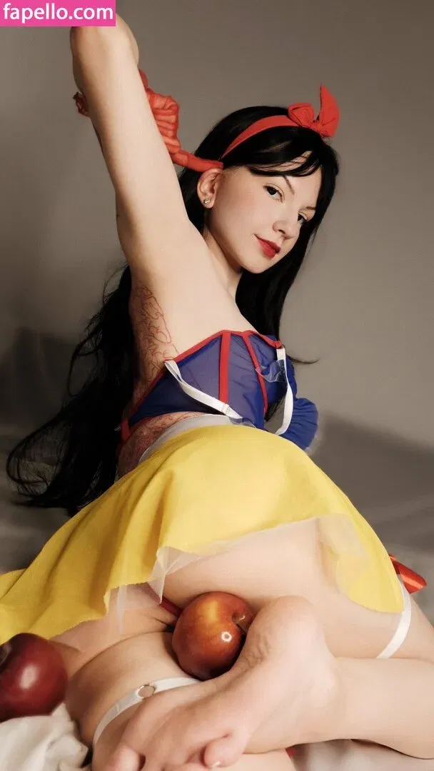 SOLYASMR / Soly ASMR / soly.asmr / solyyy.asmr Onlyfans Photo Gallery 