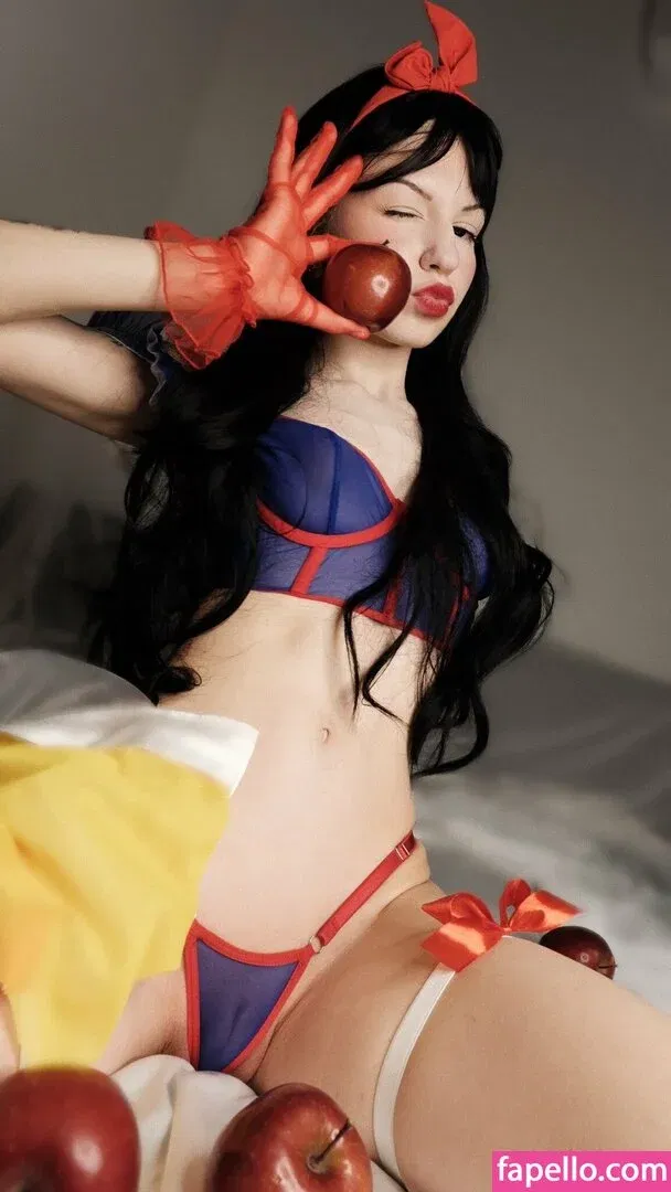 SOLYASMR / Soly ASMR / soly.asmr / solyyy.asmr Onlyfans Photo Gallery 