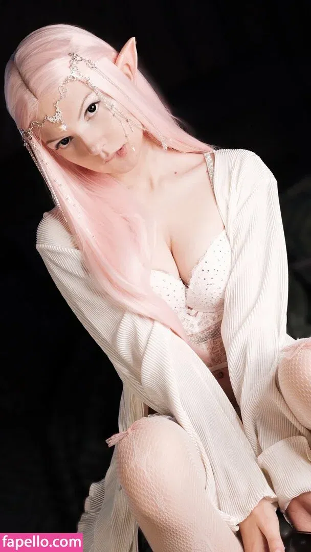 SOLYASMR / Soly ASMR / soly.asmr / solyyy.asmr Onlyfans Photo Gallery 