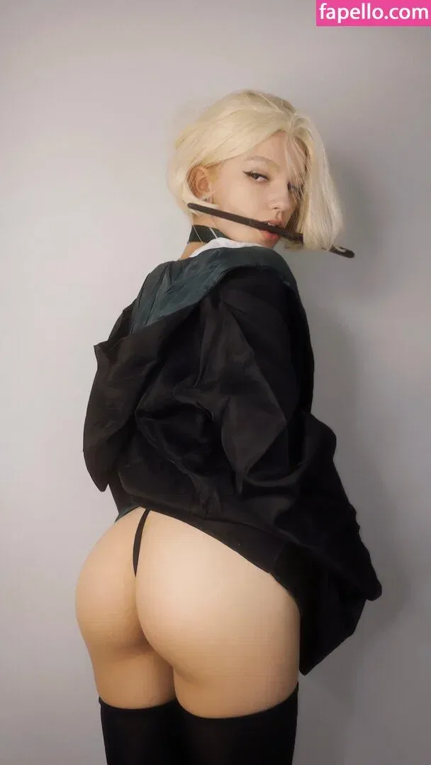 SOLYASMR / Soly ASMR / soly.asmr / solyyy.asmr Onlyfans Photo Gallery 