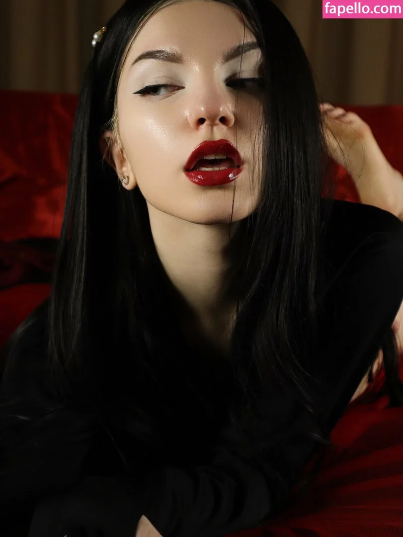 SOLYASMR / Soly ASMR / soly.asmr / solyyy.asmr Onlyfans Photo Gallery 