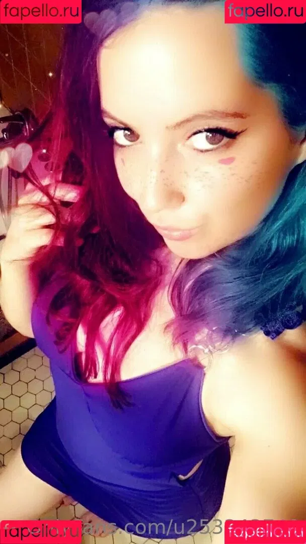 liz_05_dixson / u253243749 Onlyfans Photo Gallery 