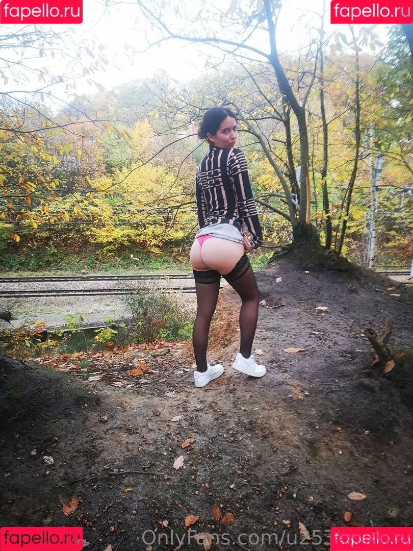 liz_05_dixson / u253243749 Onlyfans Photo Gallery 