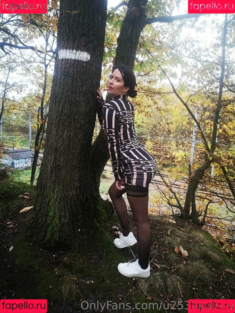 liz_05_dixson / u253243749 Onlyfans Photo Gallery 