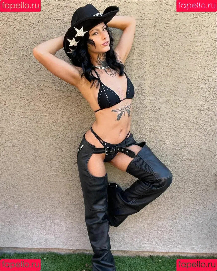 Sasha Tylers / demon.d.ll / demondollvip Onlyfans Photo Gallery 