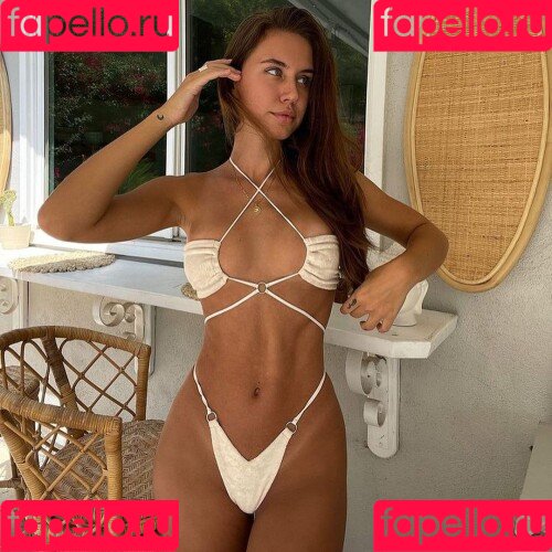 Brit Manuela Onlyfans Photo Gallery 