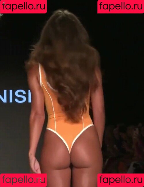 Brit Manuela Onlyfans Photo Gallery 