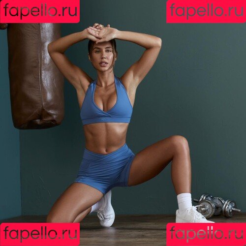 Brit Manuela Onlyfans Photo Gallery 