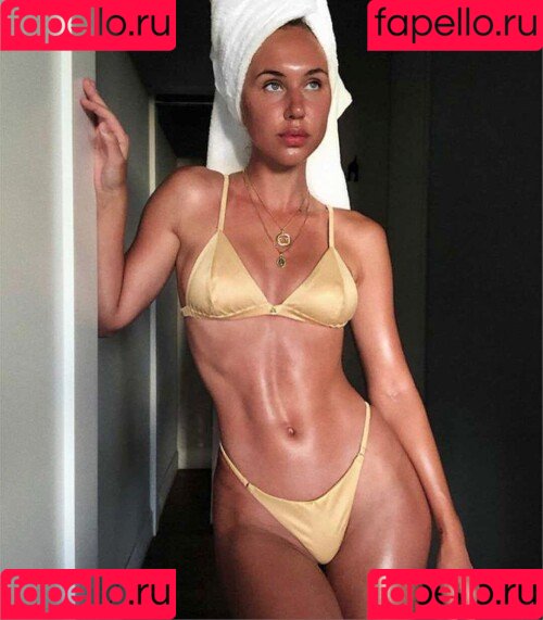 Brit Manuela Onlyfans Photo Gallery 