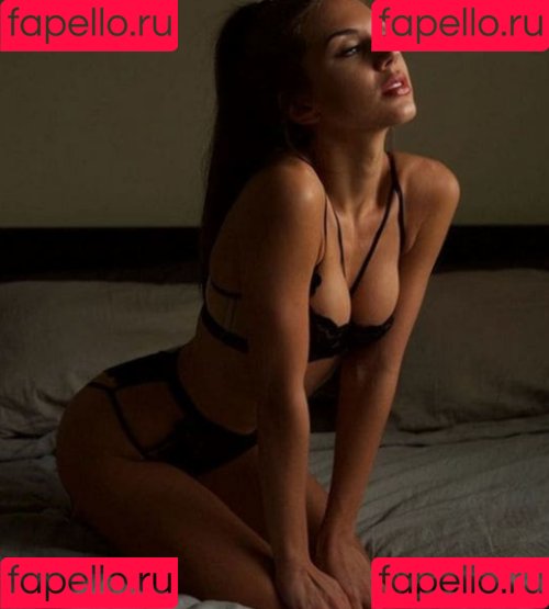 Brit Manuela Onlyfans Photo Gallery 