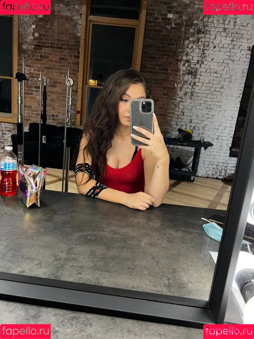 Skye Blue / Skye Dolecki / SkyeBluewrestling / Skyebyee / skye_dolecki / skyeblue_wrestling Onlyfans Photo Gallery 