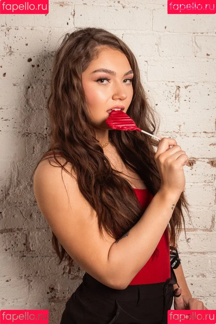 Skye Blue / Skye Dolecki / SkyeBluewrestling / Skyebyee / skye_dolecki / skyeblue_wrestling Onlyfans Photo Gallery 