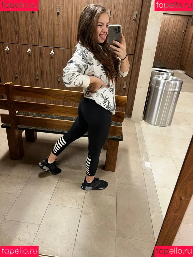 Skye Blue / Skye Dolecki / SkyeBluewrestling / Skyebyee / skye_dolecki / skyeblue_wrestling Onlyfans Photo Gallery 